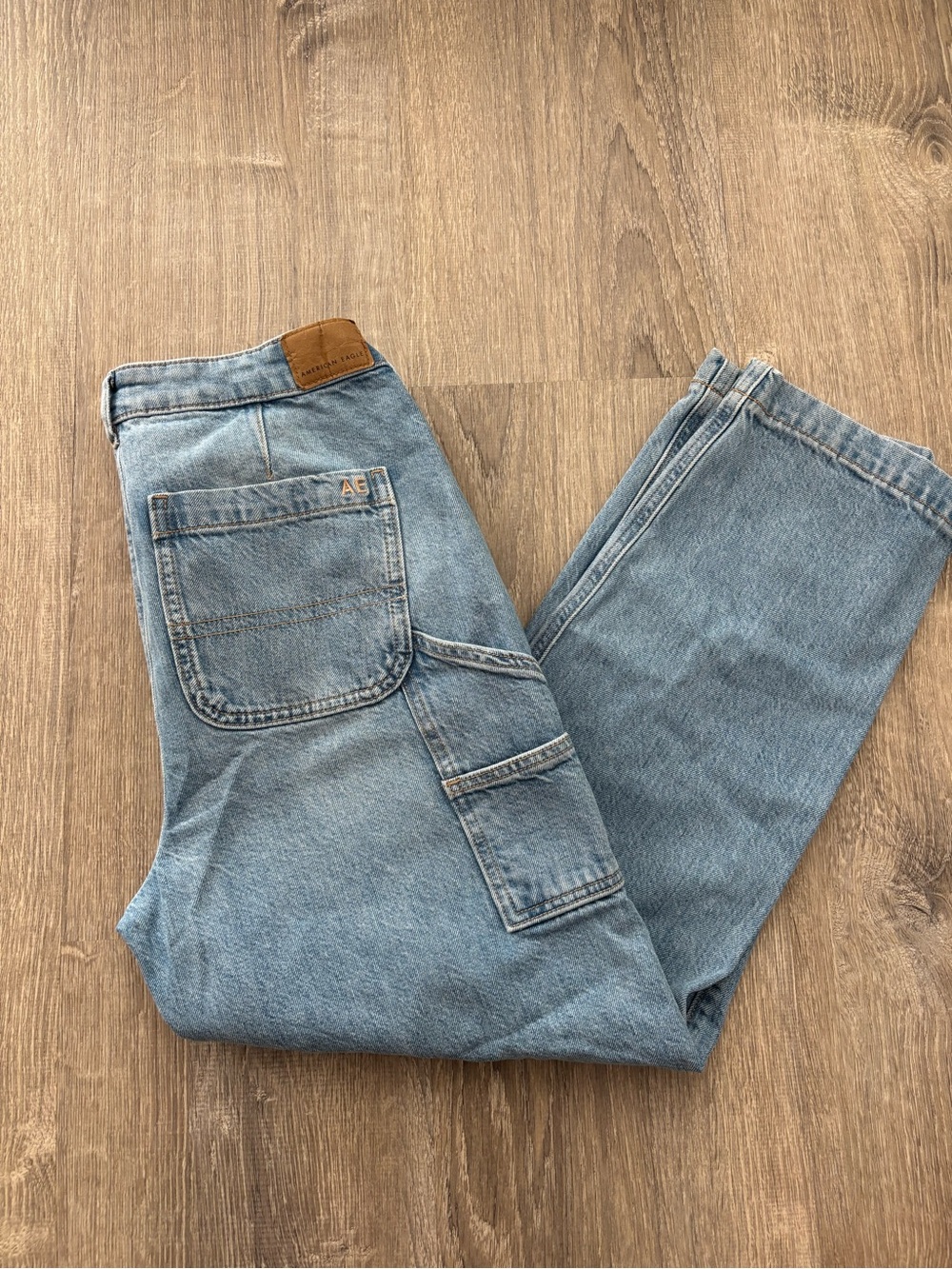 American Eagle Light Wash Straight Leg Jeans (4)